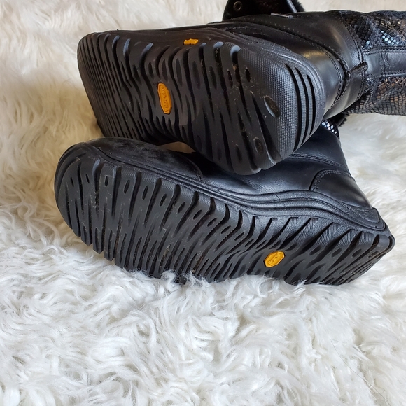 UGG Adirondack II Tall Exotic Velvet Snow Boots - Picture 4 of 7